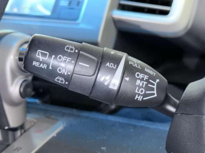 フリード1.5 G ジャストセレクション 4WD　防錆塗装TVナビETCエンスタ 1500