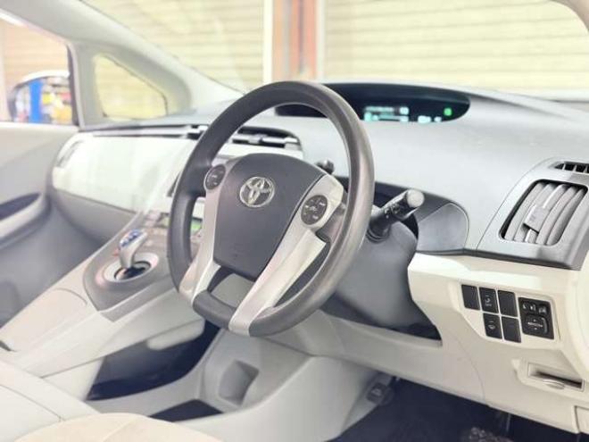 プリウス1.8 S　防錆塗装エンスタ 2WD 1800