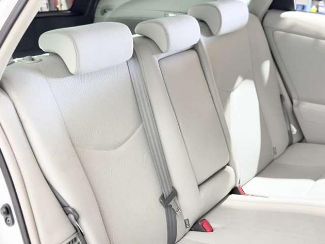 プリウス1.8 S　防錆塗装エンスタ 2WD 1800