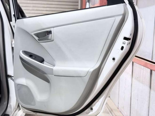 プリウス1.8 S　防錆塗装エンスタ 2WD 1800