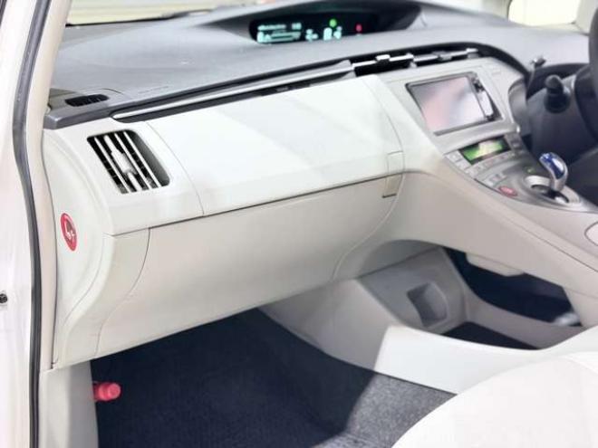 プリウス1.8 S　防錆塗装エンスタ 2WD 1800