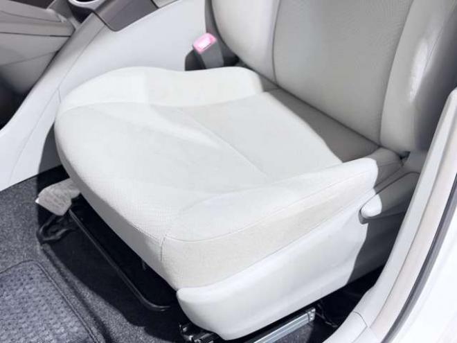 プリウス1.8 S　防錆塗装エンスタ 2WD 1800