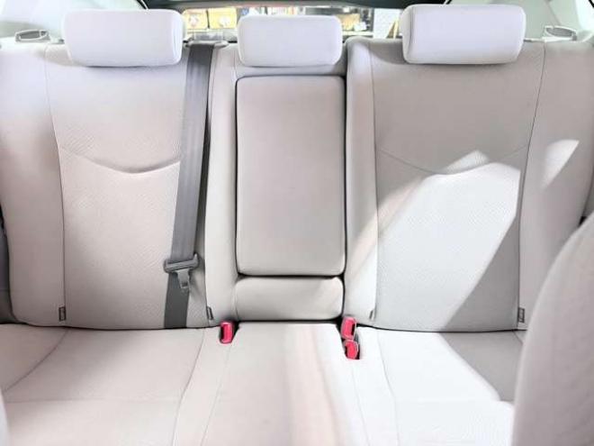 プリウス1.8 S　防錆塗装エンスタ 2WD 1800