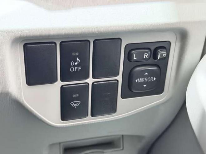 プリウス1.8 S　防錆塗装エンスタ 2WD 1800