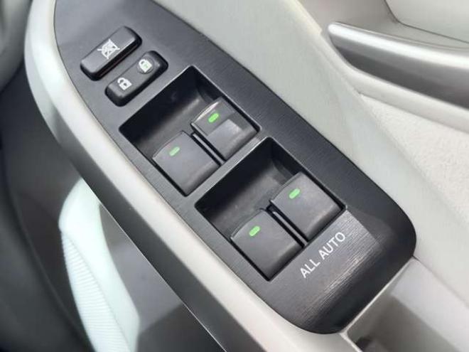 プリウス1.8 S　防錆塗装エンスタ 2WD 1800