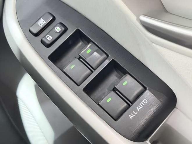 プリウス1.8 S　防錆塗装エンスタ 2WD 1800