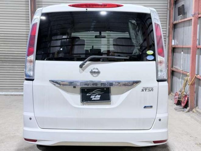 セレナ2.0 ハイウェイスター 4WD　防錆塗装TVナビBカメエンスタ後席モニタ 2000