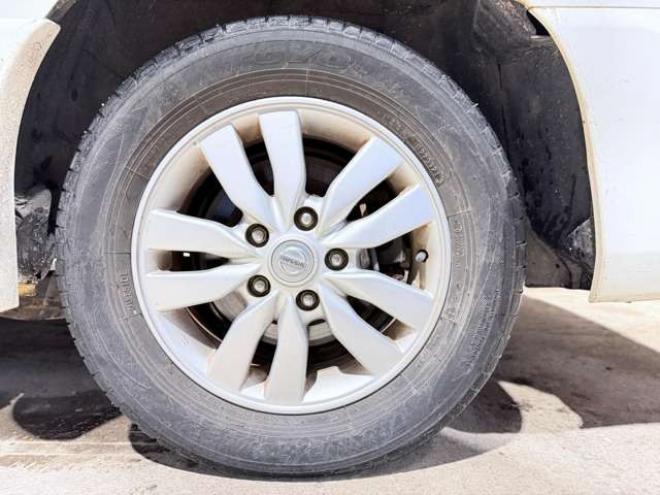 セレナ2.0 ハイウェイスター 4WD　防錆塗装TVナビBカメエンスタ後席モニタ 2000