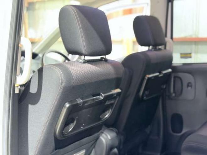 セレナ2.0 ハイウェイスター 4WD　防錆塗装TVナビBカメエンスタ後席モニタ 2000