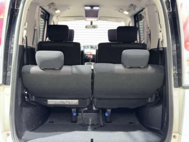 セレナ2.0 ハイウェイスター 4WD　防錆塗装TVナビBカメエンスタ後席モニタ 2000