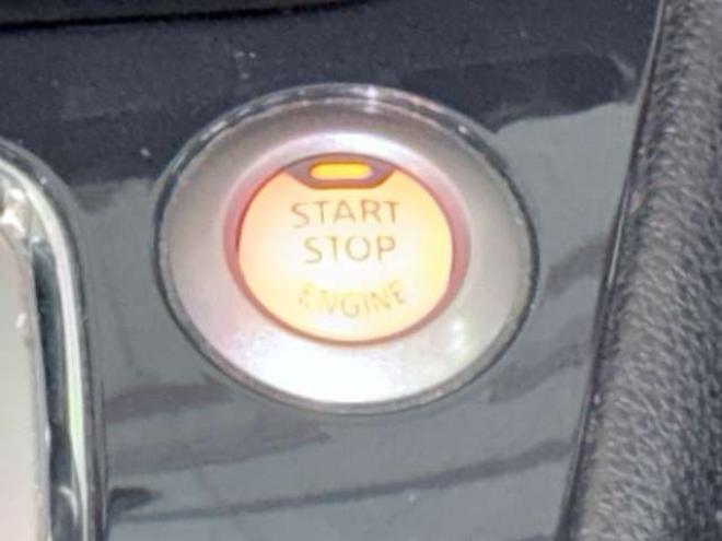 セレナ2.0 ハイウェイスター 4WD　防錆塗装TVナビBカメエンスタ後席モニタ 2000