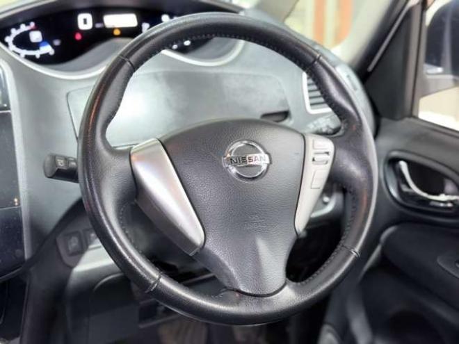 セレナ2.0 ハイウェイスター 4WD　防錆塗装TVナビBカメエンスタ後席モニタ 2000