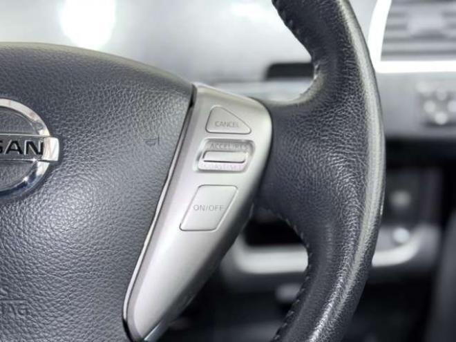 セレナ2.0 ハイウェイスター 4WD　防錆塗装TVナビBカメエンスタ後席モニタ 2000