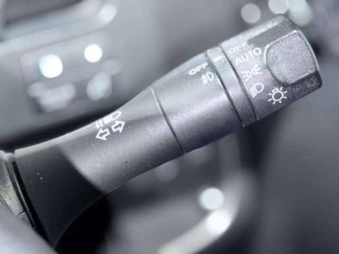 セレナ2.0 ハイウェイスター 4WD　防錆塗装TVナビBカメエンスタ後席モニタ 2000