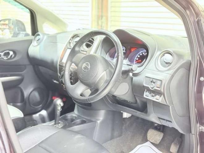 ノート1.2 アクシス エマージェンシーブレーキ パッケージ 4WD　下廻防錆TVナビBカメ 1200