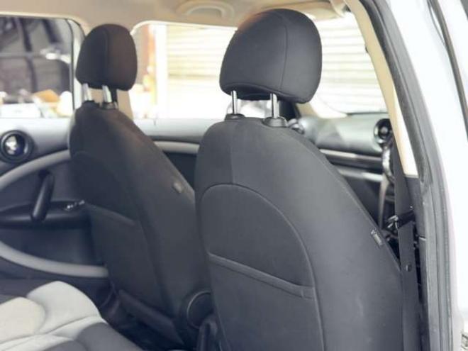 ミニクロスオーバー クーパー D オール4 4WD　下廻防錆4WDキーレス 正規輸入車 2000