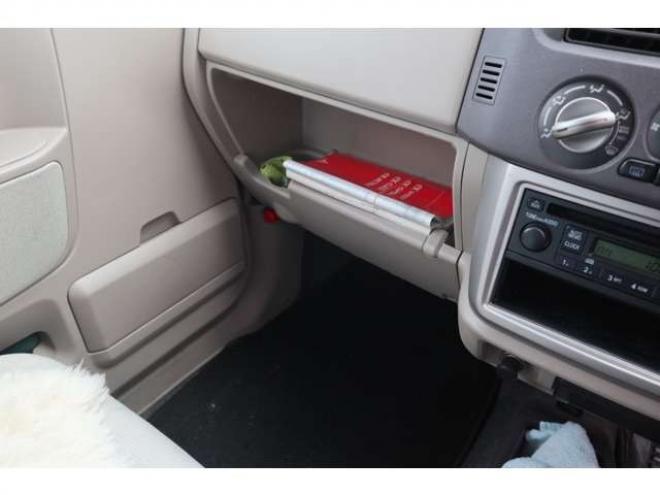 eKワゴンM 4WD　5速マニュアル・4WD・車検R9/6月・6.2万キロ 660