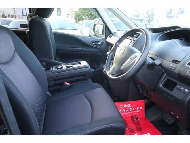 セレナ2.0 ハイウェイスター 4WD　HID・ナビ・TV・両側パワースライドドア・バックカメラ・R9/5月・9.6万キロ 2000