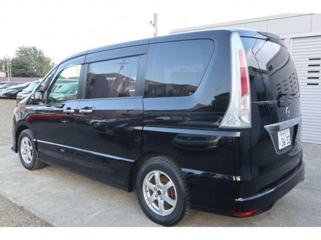 セレナ2.0 ハイウェイスター 4WD　HID・ナビ・TV・両側パワースライドドア・バックカメラ・R9/5月・9.6万キロ 2000