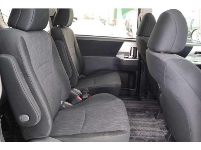 ヴォクシー2.0 ZS 煌 4WD ナビTV・Bカメラ・両パワスラ・エンスタ 2000