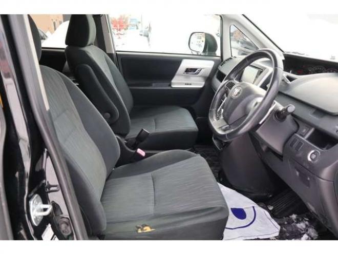 ヴォクシー2.0 ZS 煌 4WD ナビTV・Bカメラ・両パワスラ・エンスタ 2000