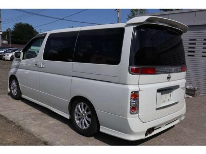 エルグランド2.5 ライダーS 4WD　スマートキー・左パワスラ・TV・Bカメラ・Tチェーン・ローダウン・8万キロ 2500