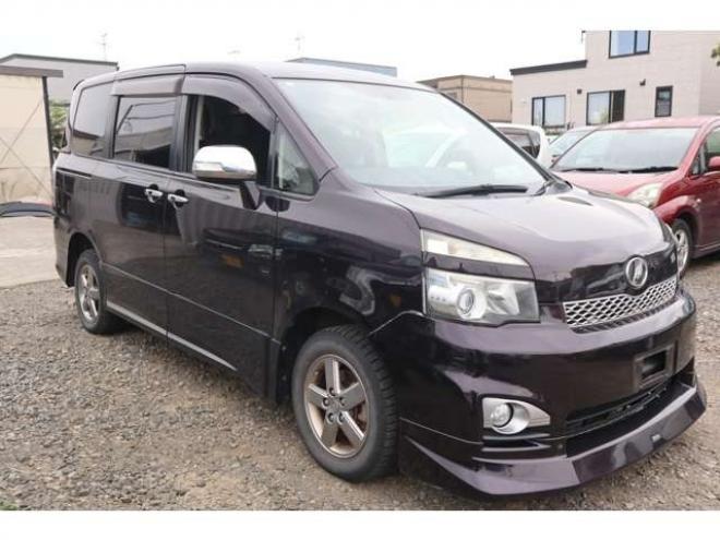 ヴォクシー2.0 ZS 煌II 4WD スマートキー・ナビ・TV・バックカメラ・両側パワスラ・後期型 2000