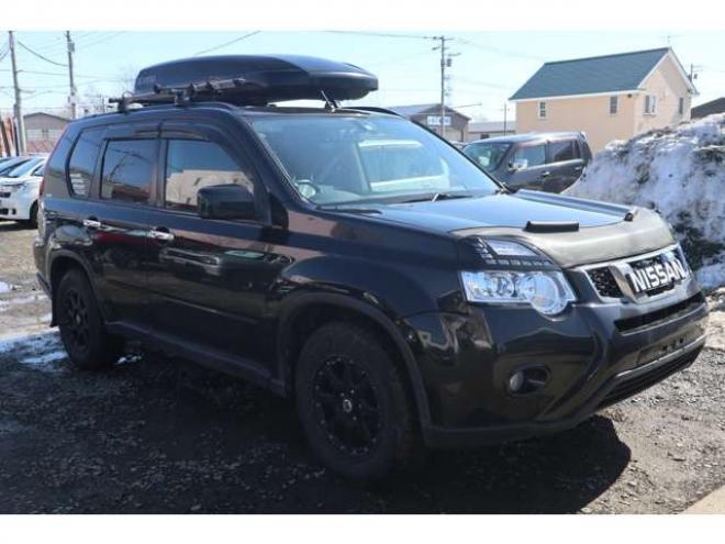 エクストレイル2.0 20GT ディーゼルターボ 4WD　6速MT・ナビ・TV・Bカメラ・スマートキー 2000