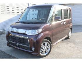 タント　カスタム RS 4WD　アイドリングストップ・ナビ・TV・左パワースライドドア・ターボ・Tチェーン式 660