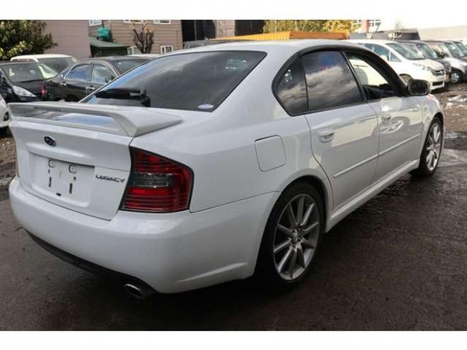 レガシィB4 2.0 GT スペックB 4WD　5速マニュアル・ターボ・キーレス・Tベル交換済み・サンルーフ 2000