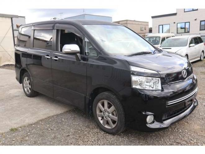 ヴォクシー2.0 ZS 煌 4WD 両パワースライドドア・ナビ・TV・バックカメラ・スマートキー 2000