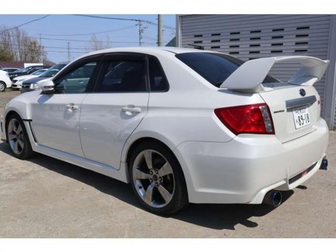 インプレッサSTI 2.0 WRX 4WD 6速MT・Tベル済み・外マフラー・R8/5月 2000