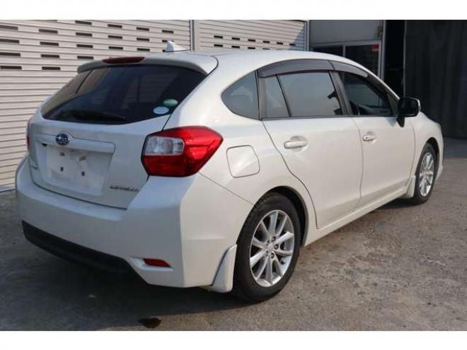 インプレッサスポーツ 2.0 i アイサイト 4WD ナビ・TV・Bカメラ・スマートキー 2000