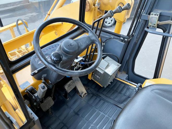 フォークリフトTCM　中古　フォークローダー/ハイリフトアーム/ショベルローダー　SD25T8　建機