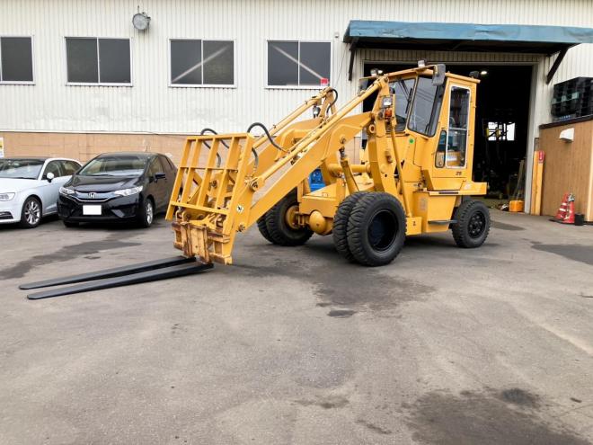 フォークリフトTCM　中古　フォークローダー/ハイリフトアーム/ショベルローダー　SD25T8　建機