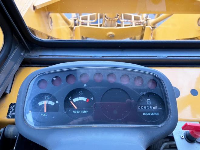 フォークリフトTCM　中古　フォークローダー/ハイリフトアーム/ショベルローダー　SD25T8　建機