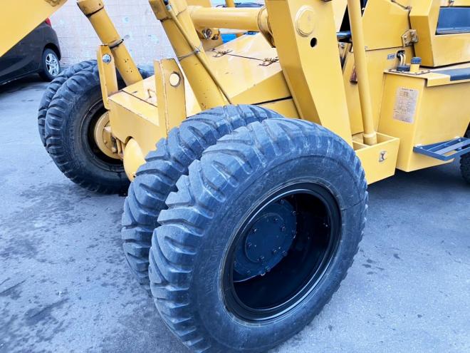 フォークリフトTCM　中古　フォークローダー/ハイリフトアーム/ショベルローダー　SD25T8　建機