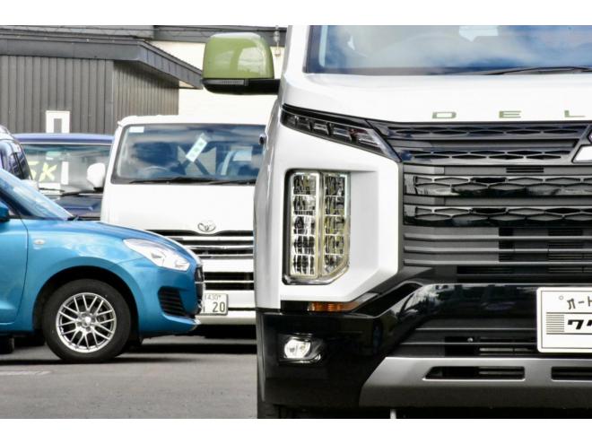 デリカD:5　Chamonix　４ＷＤ　登録済未使用車　シャモニーコンプリートパッケージ　アルパインナビビッグＸ　ドラレコ前後　フロアマット