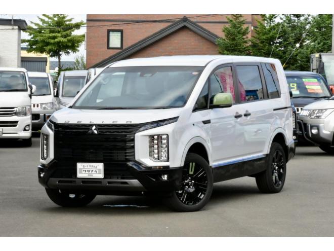 デリカD:5　Chamonix　４ＷＤ　登録済未使用車　シャモニーコンプリートパッケージ　アルパインナビビッグＸ　ドラレコ前後　フロアマット