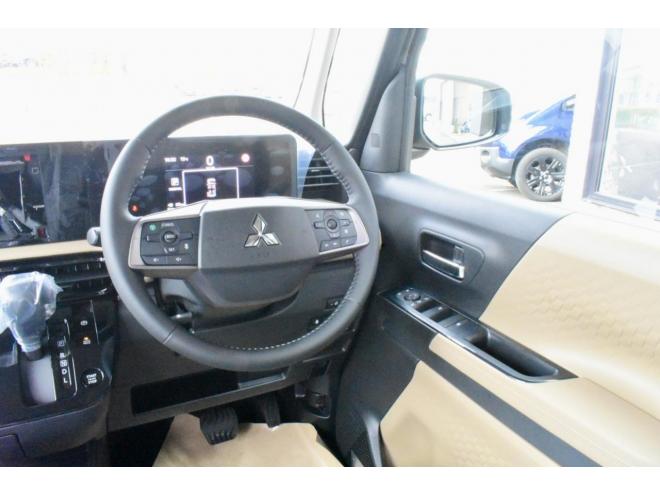 デリカミニ超新型　4WD　Tプレミアム　新車　寒冷地パック