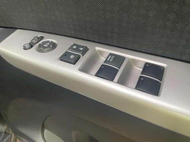 N-BOXカスタムG ターボSSパッケージ 4WD　1年走行距離無制限保証/Bluetooth/両側パワースライドドア/ナビTV/バックカメラ/純正ビルトインETC/純正エンジンスターター/全席シートヒーター/ハーフレザーシート/HID/クルーズコントロール/法定整備付き 660