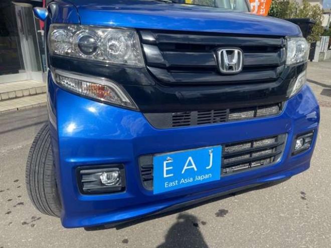 N-BOXカスタムG ターボ Lパッケージ 2トーンカラースタイル 4WD　1年走行距離無制限保証/Bluetooth/フルセグTV/両側パワースライドドア/バックカメラ/純正エンジンスターター/純正プレミアムインターナビ/ハーフレザーシート/前席シートヒータ/HID/車検整備2年付/修復歴無し 660