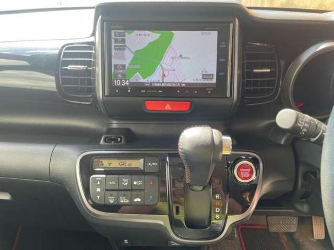 N-BOXカスタムG ターボ Lパッケージ 2トーンカラースタイル 4WD　1年走行距離無制限保証/Bluetooth/フルセグTV/両側パワースライドドア/バックカメラ/純正エンジンスターター/純正プレミアムインターナビ/ハーフレザーシート/前席シートヒータ/HID/車検整備2年付/修復歴無し 660