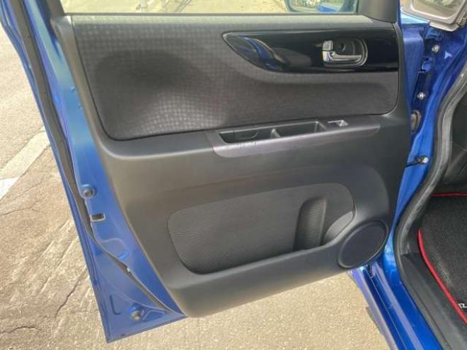 N-BOXカスタムG ターボ Lパッケージ 2トーンカラースタイル 4WD　1年走行距離無制限保証/Bluetooth/フルセグTV/両側パワースライドドア/バックカメラ/純正エンジンスターター/純正プレミアムインターナビ/ハーフレザーシート/前席シートヒータ/HID/車検整備2年付/修復歴無し 660