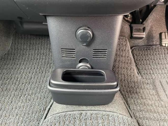 eKスポーツR 4WD　1年走行距離無制限保証/インタークーラーターボ/4速AT/キーレス/HIDヘッドライト/シートヒーター/走行69000キロ/車検整備付/法定整備/修復歴無し/禁煙車 660