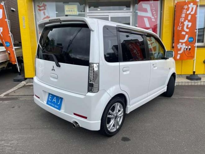 eKスポーツR 4WD　1年走行距離無制限保証/インタークーラーターボ/4速AT/キーレス/HIDヘッドライト/シートヒーター/走行69000キロ/車検整備付/法定整備/修復歴無し/禁煙車 660