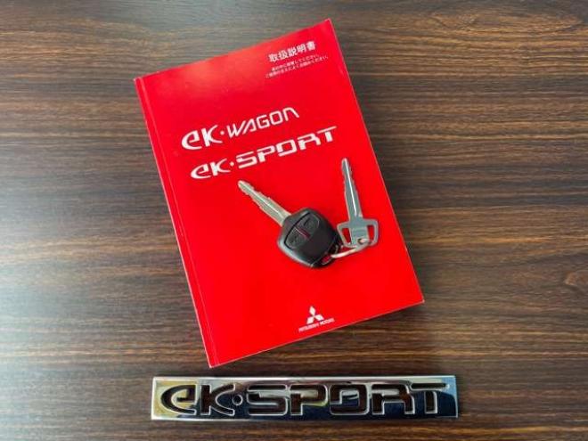 eKスポーツR 4WD　1年走行距離無制限保証/インタークーラーターボ/4速AT/キーレス/HIDヘッドライト/シートヒーター/走行69000キロ/車検整備付/法定整備/修復歴無し/禁煙車 660