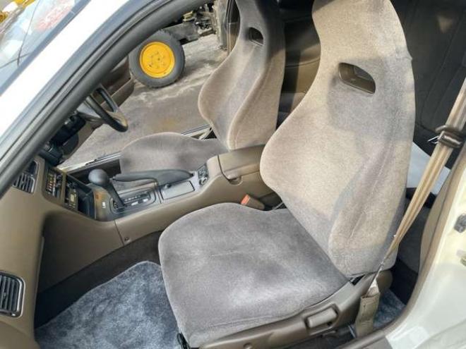 ラセードベースグレード　検)9年5月・市内コ・ミ・コ・ミ 2WD 1800