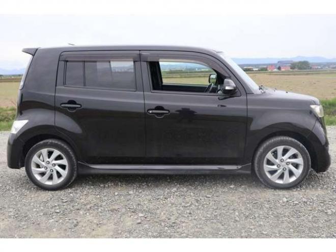 bB1.3 Z エアロGパッケージ 4WD　検2年　自社　ローンカノウ 1300