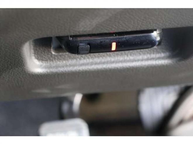 キューブ1.5 15X FOUR 4WD　検2年　スマートキー　自社 ローンカノウ 1500